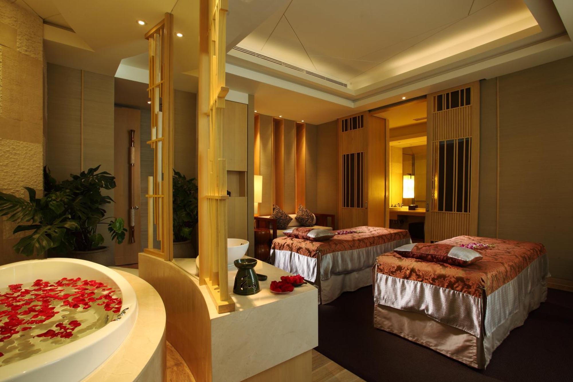 Renaissance Tianjin Lakeview Hotel Exteriör bild