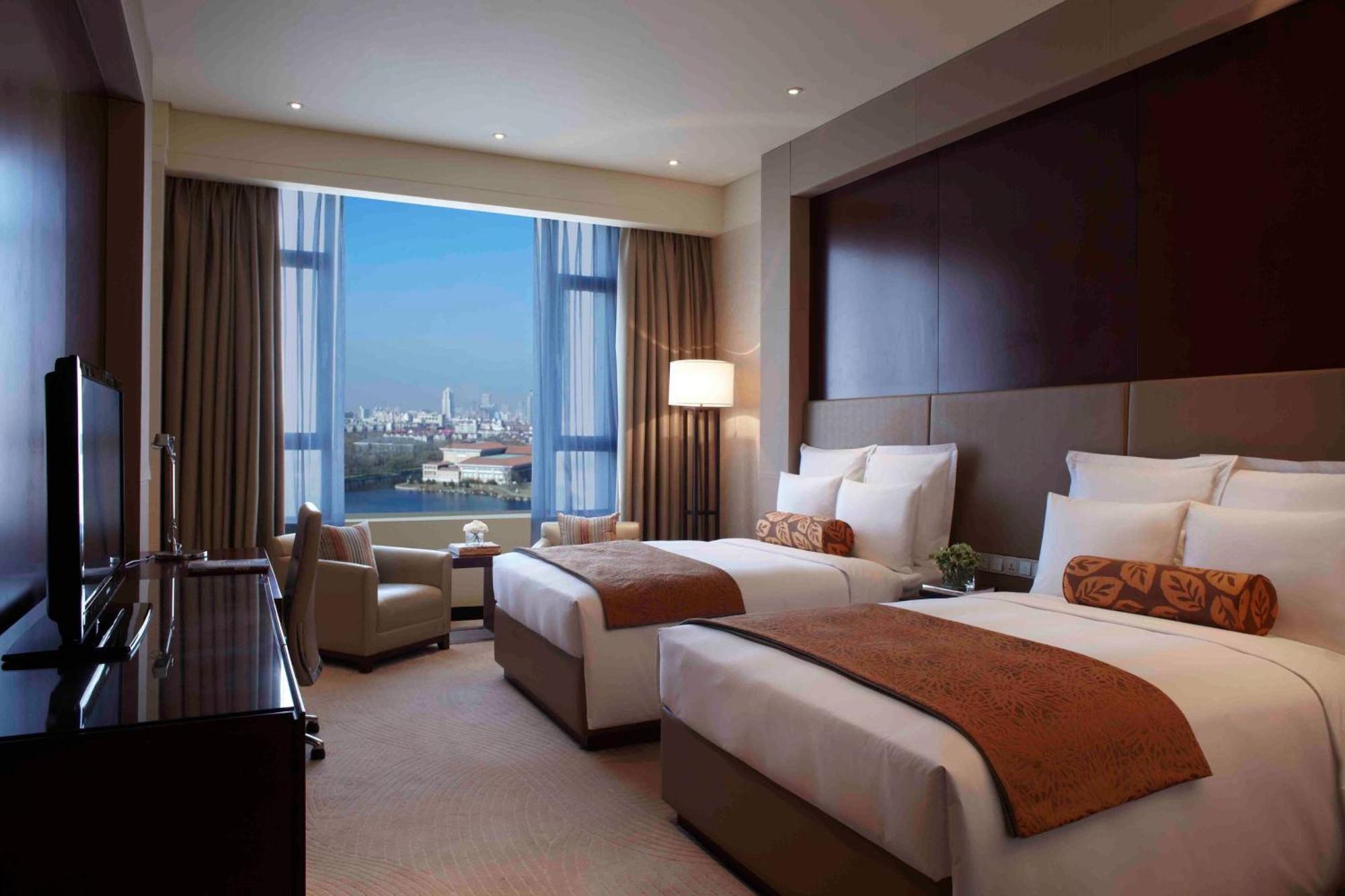 Renaissance Tianjin Lakeview Hotel Exteriör bild