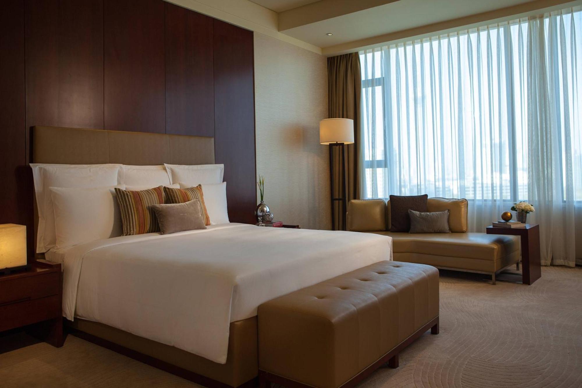 Renaissance Tianjin Lakeview Hotel Exteriör bild